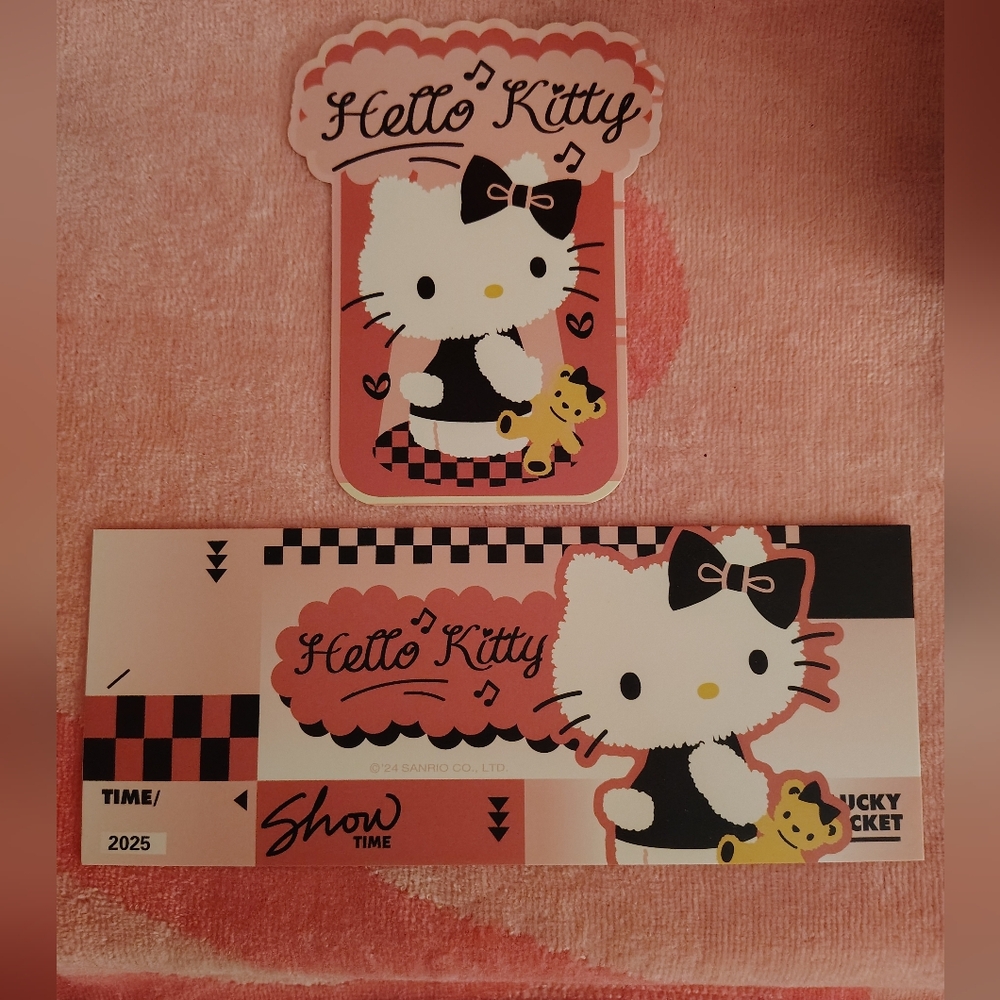 EXCLUSIVE - Hello Kitty Deluxe Wireless Bluetooth Speaker Set - Picture 13 of 13